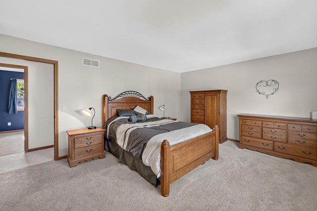 4507 Stonewood Drive, Middleton, WI 53562