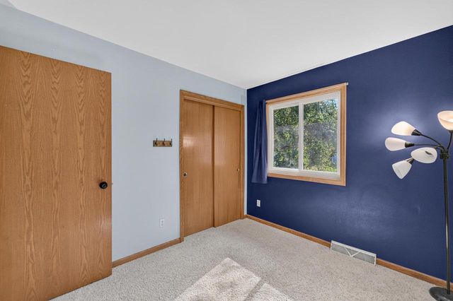 4507 Stonewood Drive, Middleton, WI 53562