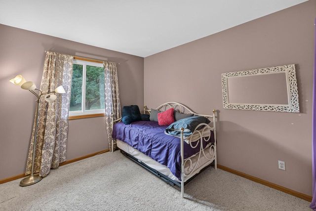4507 Stonewood Drive, Middleton, WI 53562