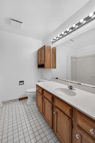 4507 Stonewood Drive, Middleton, WI 53562