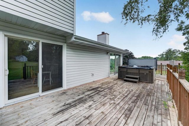 4507 Stonewood Drive, Middleton, WI 53562