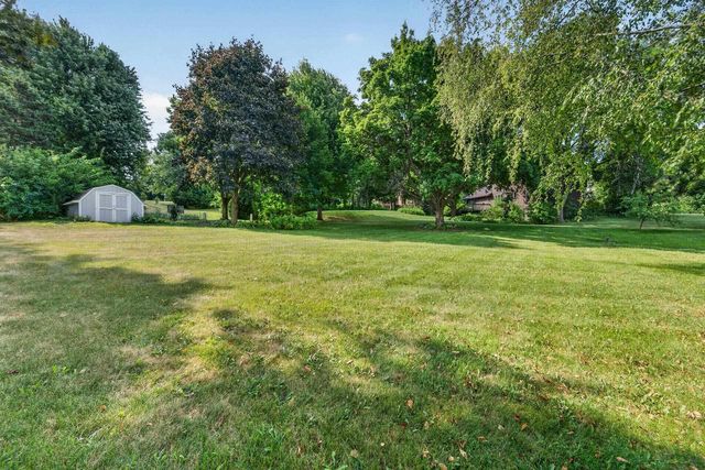 4507 Stonewood Drive, Middleton, WI 53562