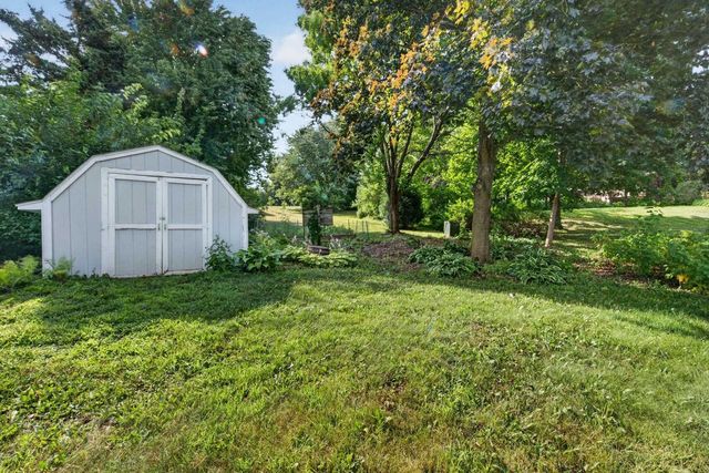 4507 Stonewood Drive, Middleton, WI 53562
