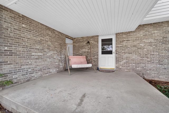 4507 Stonewood Drive, Middleton, WI 53562