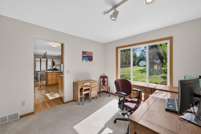 4507 Stonewood Drive, Middleton, WI 53562