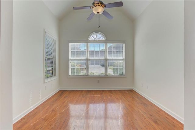 232 Glens Loop, Woodstock, GA 30188