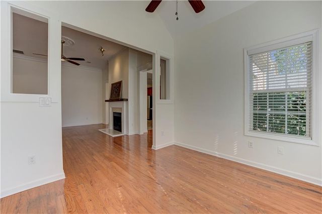232 Glens Loop, Woodstock, GA 30188