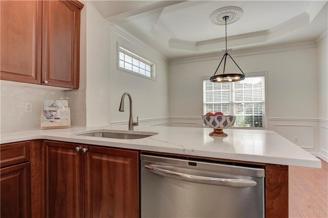 232 Glens Loop, Woodstock, GA 30188