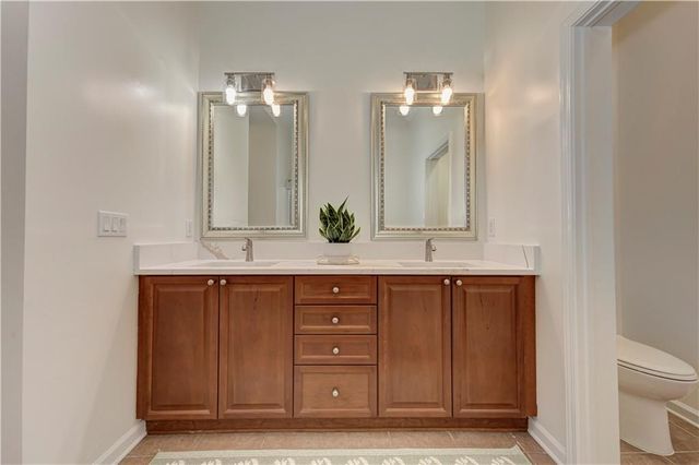232 Glens Loop, Woodstock, GA 30188