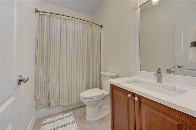 232 Glens Loop, Woodstock, GA 30188