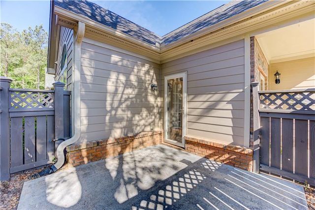 232 Glens Loop, Woodstock, GA 30188