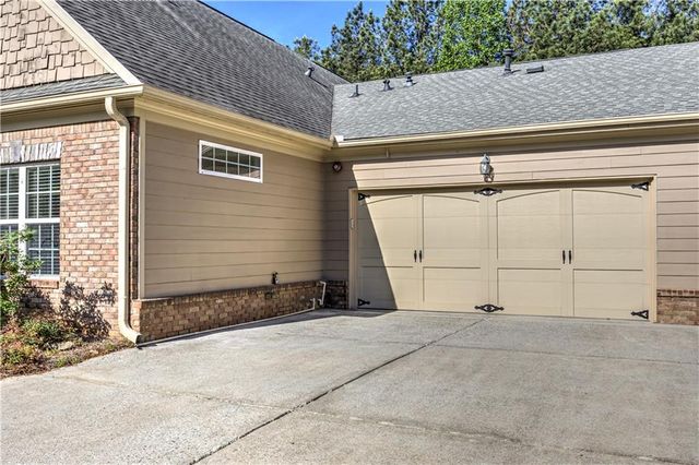 232 Glens Loop, Woodstock, GA 30188