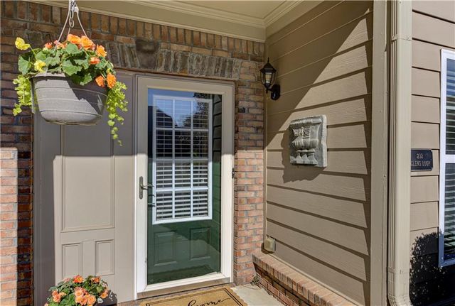 232 Glens Loop, Woodstock, GA 30188