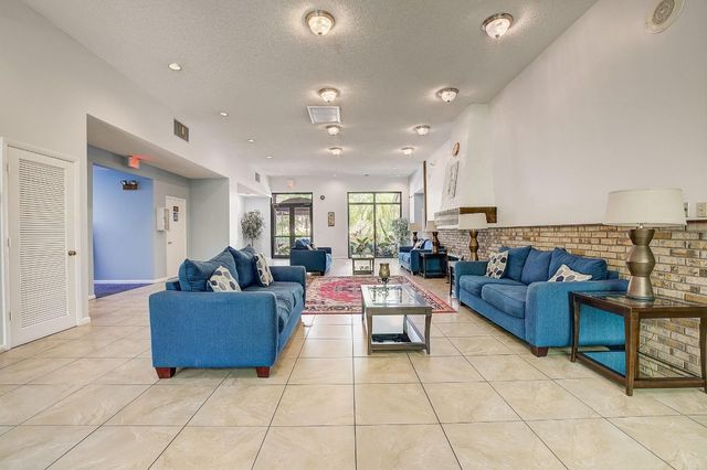 7940 NW 50th Street 203, Lauderhill, FL 33351