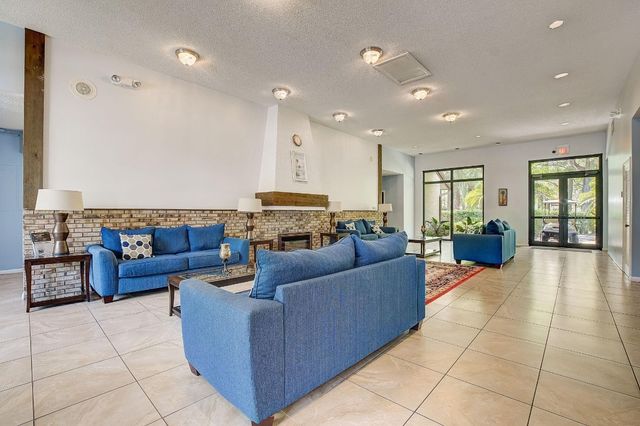 7940 NW 50th Street 203, Lauderhill, FL 33351