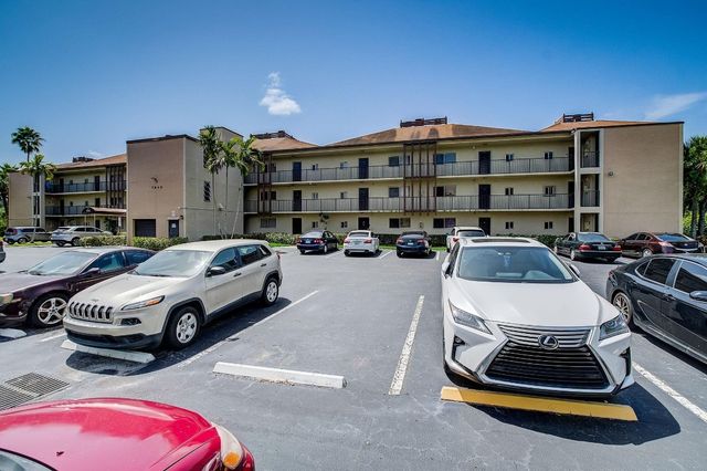 7940 NW 50th Street 203, Lauderhill, FL 33351