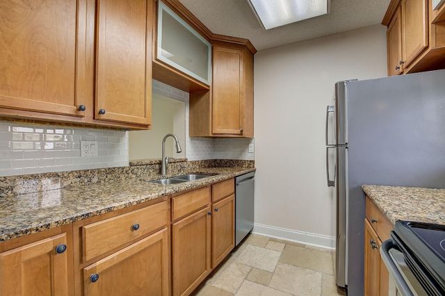 7940 NW 50th Street 203, Lauderhill, FL 33351