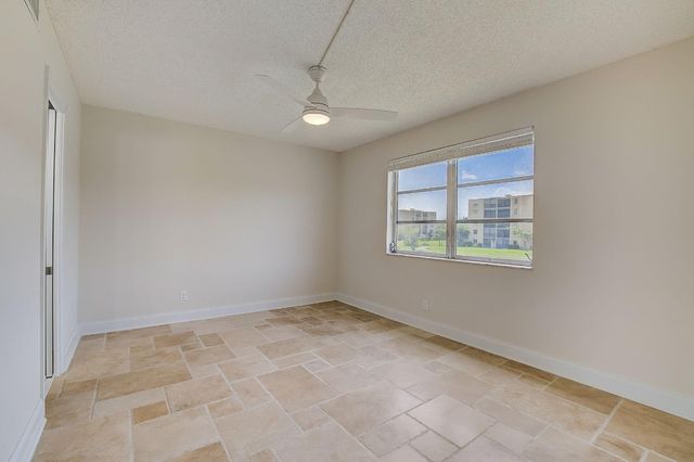 7940 NW 50th Street 203, Lauderhill, FL 33351