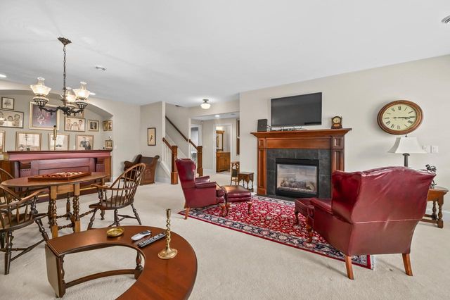 N35W23668 Auburn COURT, Pewaukee, WI 53072