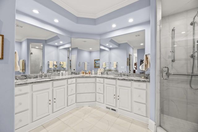 N35W23668 Auburn COURT, Pewaukee, WI 53072