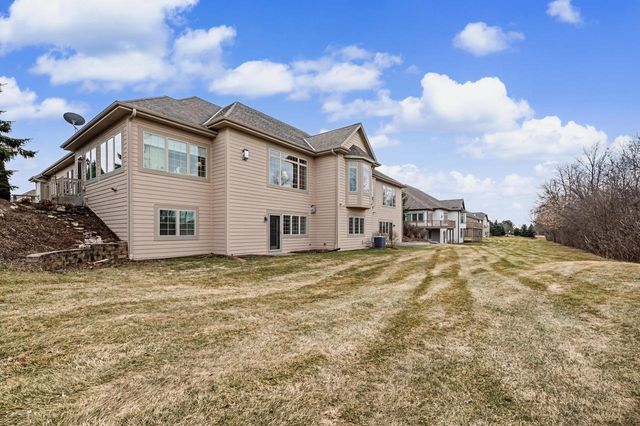 N35W23668 Auburn COURT, Pewaukee, WI 53072