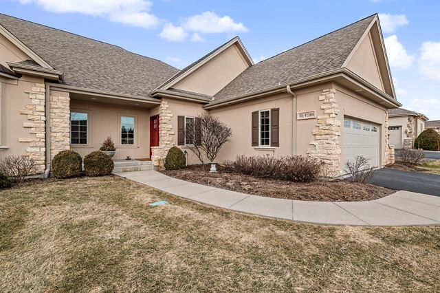 N35W23668 Auburn COURT, Pewaukee, WI 53072