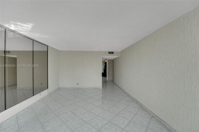 1920 S Ocean Dr 16B, Hallandale Beach, FL 33009