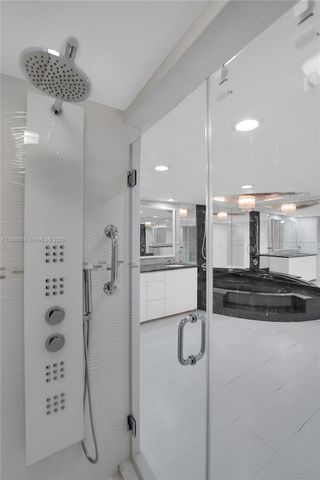 1920 S Ocean Dr 16B, Hallandale Beach, FL 33009