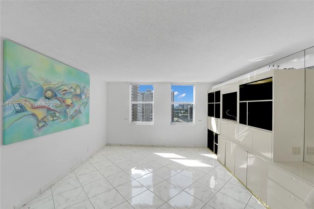 1920 S Ocean Dr 16B, Hallandale Beach, FL 33009