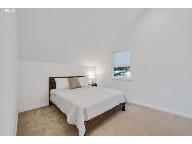 3308 BAYVIEW Ter, Seaside, OR 97138