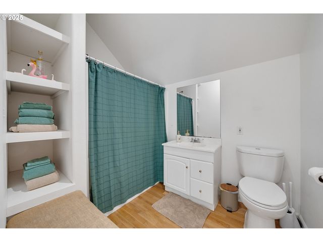 3308 BAYVIEW Ter, Seaside, OR 97138