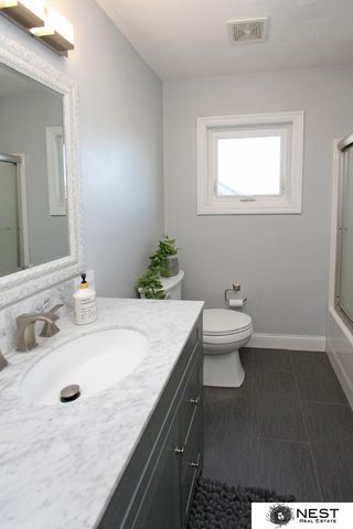 7521 S 41 Street, Lincoln, NE 68516