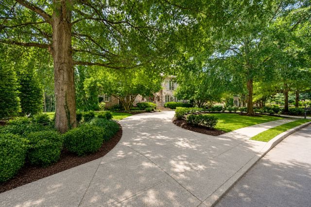 1450 Willowbrooke Cir, Franklin, TN 37069