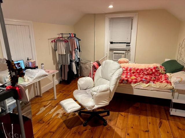 23 Lakewood St, Worcester, MA 01603