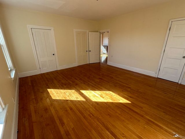 23 Lakewood St, Worcester, MA 01603