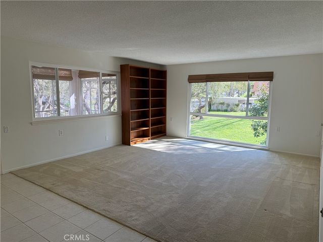 891 Ronda Sevilla O, Laguna Woods, CA 92637