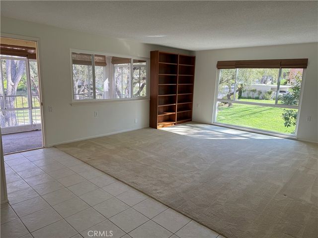 891 Ronda Sevilla O, Laguna Woods, CA 92637