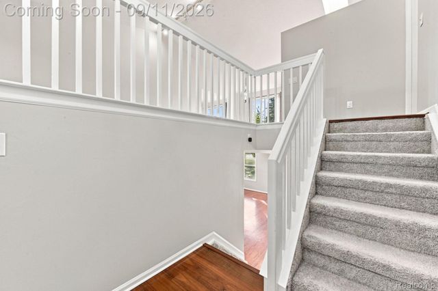 3201 Lynhurst Court, Oakland Charter Township, MI 48306