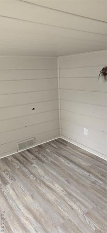 4128 Huron Street, Dearborn Heights, MI 48125