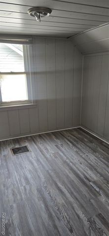 4128 Huron Street, Dearborn Heights, MI 48125