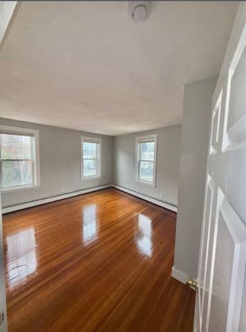 225 Florence St. 2nd fl, Boston, MA 02131