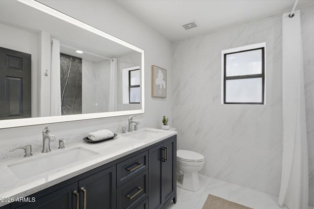 15602 N 37TH Street, Phoenix, AZ 85032