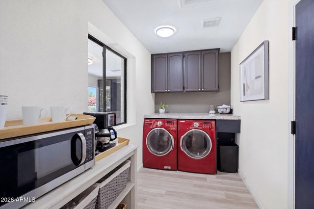 15602 N 37TH Street, Phoenix, AZ 85032