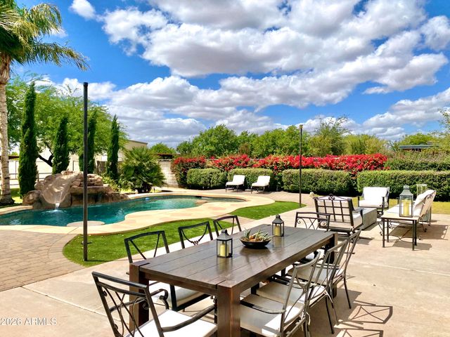 15602 N 37TH Street, Phoenix, AZ 85032