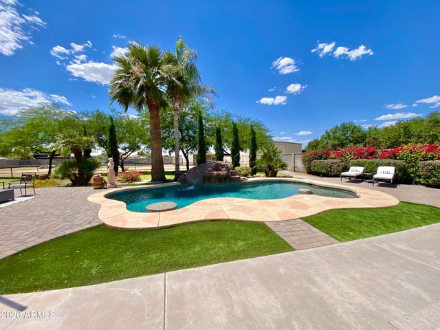15602 N 37TH Street, Phoenix, AZ 85032