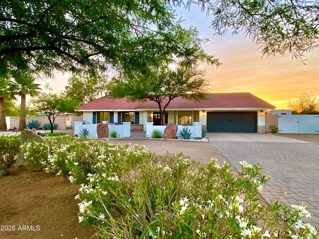 15602 N 37TH Street, Phoenix, AZ 85032