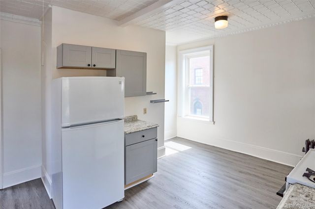 457 Main St Apt 3, Beacon, NY 12508