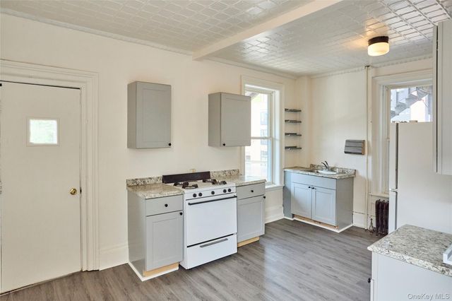 457 Main St Apt 3, Beacon, NY 12508