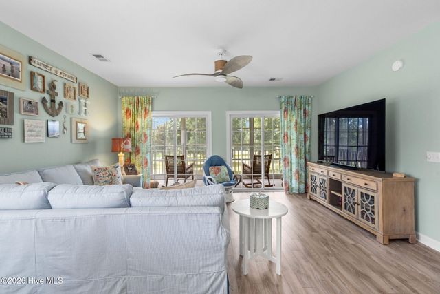 121 Crooked Gulley Circle Apt 3, Sunset Beach, NC 28468