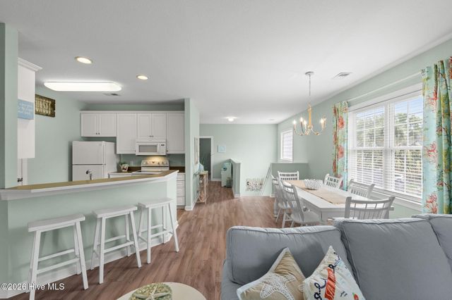 121 Crooked Gulley Circle Apt 3, Sunset Beach, NC 28468